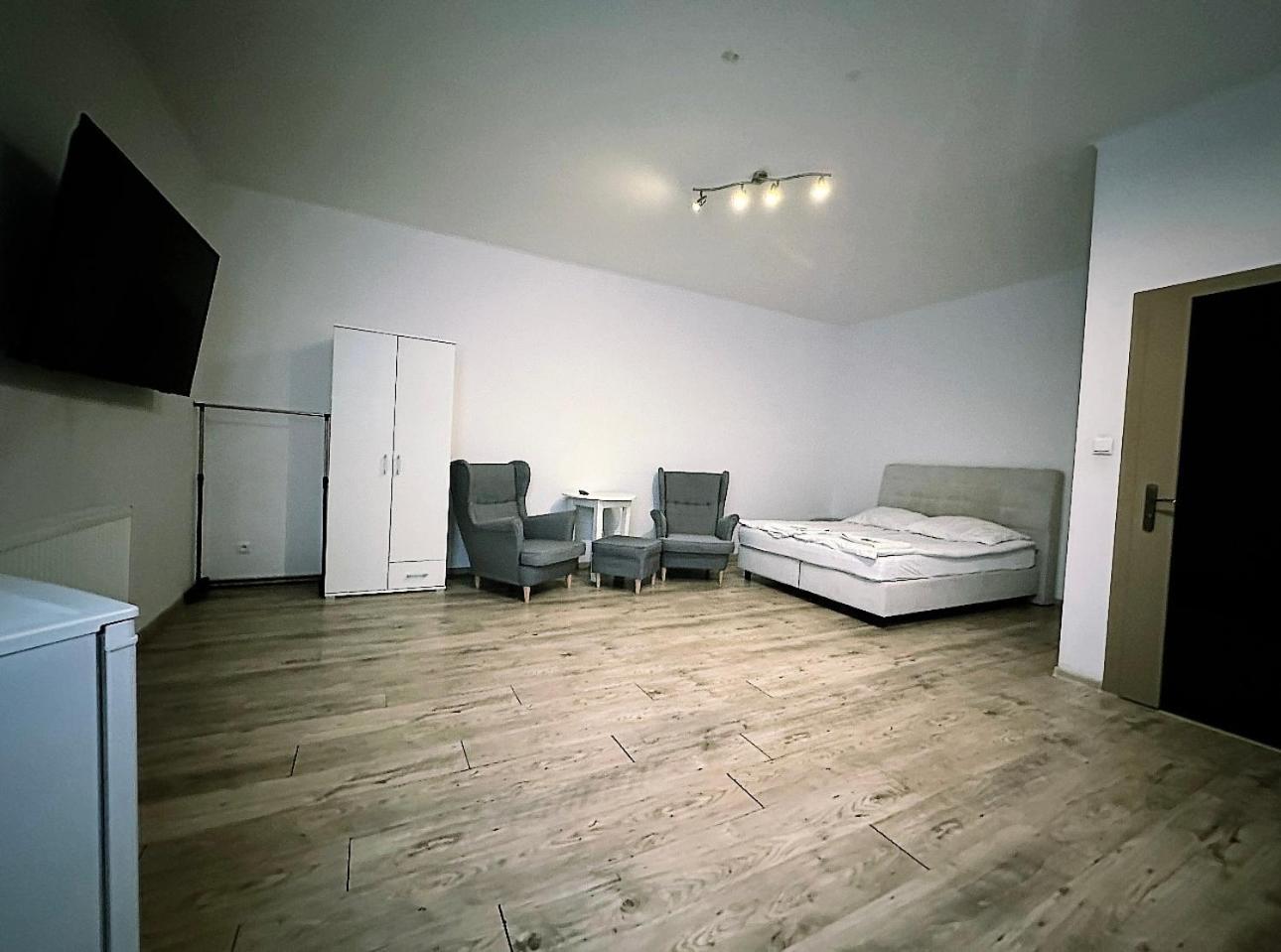 Apartamenty Retro Dąbrowa Górnicza Exteriör bild
